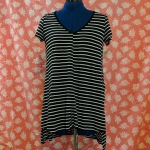 NWT short sleeve tunic style top